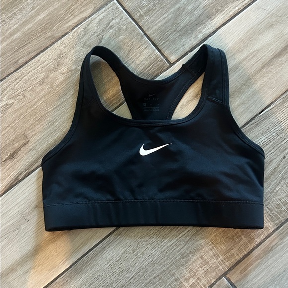 Nike Black Active sports bra - Picture 1 of 4